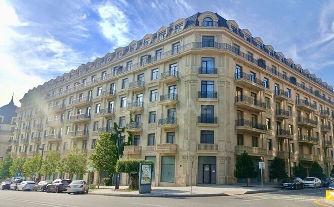 3 otaqlı yeni tikili - Ağ şəhər q. - 135 m² (1)