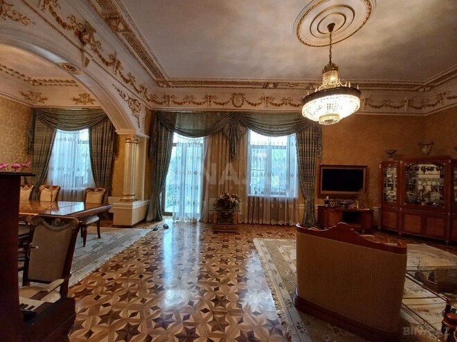 Продаётся 10-комн. дом/дача 550 м², м. Ичеришехер, photo 1 from 32