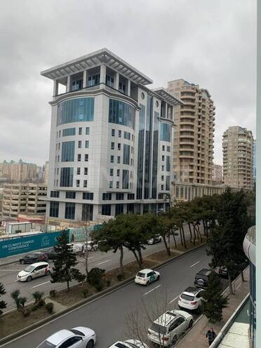 4-комн. новостройка - м. 28 мая - 200 м² (2)