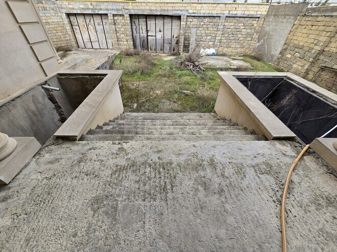 7 otaqlı həyət evi/bağ evi - Badamdar q. - 710 m² (19)