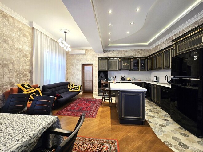 5 otaqlı həyət evi/bağ evi - Şağan q. - 450 m² (9)