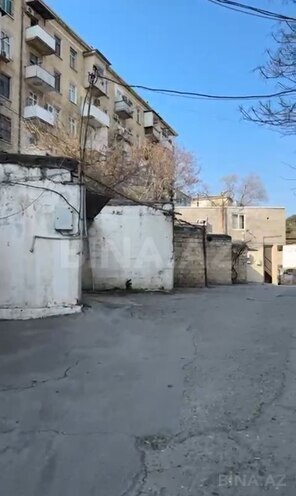 Qaraj - Elmlər Akademiyası m. - 30.5 m² (1)