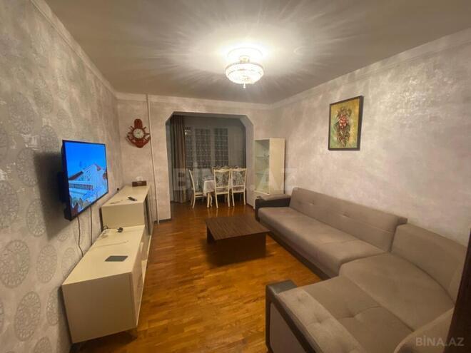 3-комн. вторичка - м. Элмляр Академиясы - 70 м² (1)