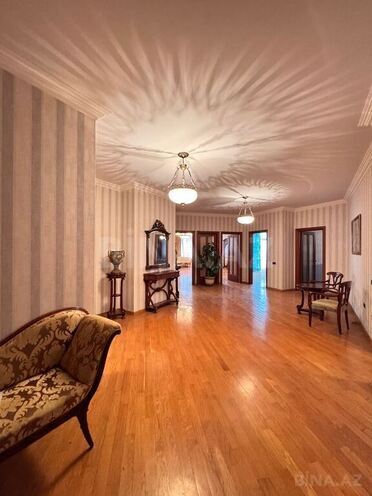 Satılır 4 otaqlı yeni tikili 230 m², 28 May m., photo 13 from 25