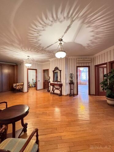 Satılır 4 otaqlı yeni tikili 230 m², 28 May m., photo 15 from 25