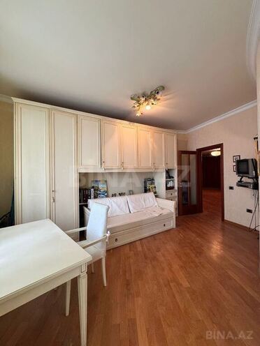 Satılır 4 otaqlı yeni tikili 230 m², 28 May m., photo 11 from 25