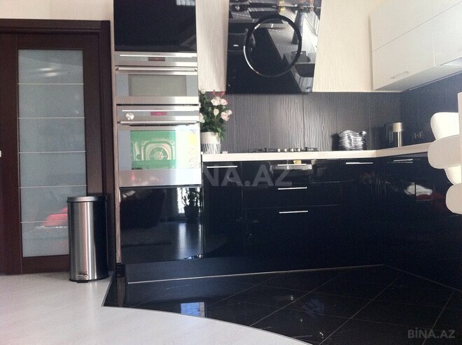 3 otaqlı həyət evi/bağ evi - Badamdar q. - 200.3 m² (6)