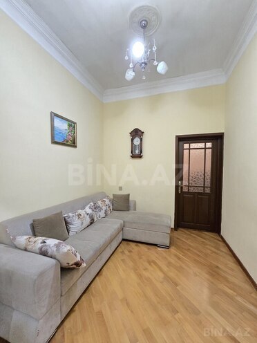 7 otaqlı həyət evi/bağ evi - Qaraçuxur q. - 230 m² (14)