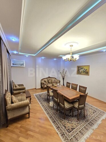 7 otaqlı həyət evi/bağ evi - Qaraçuxur q. - 230 m² (3)