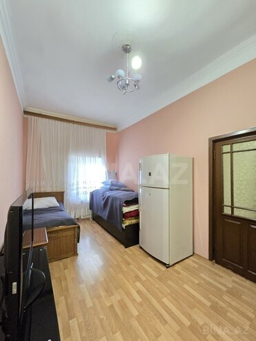 7 otaqlı həyət evi/bağ evi - Qaraçuxur q. - 230 m² (17)