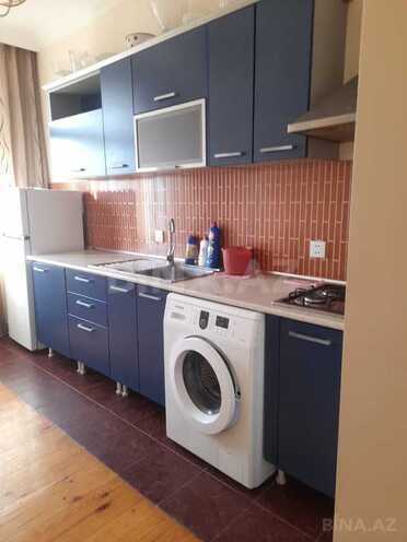 3 otaqlı köhnə tikili - 9-cu mikrorayon q. - 130 m² (1)