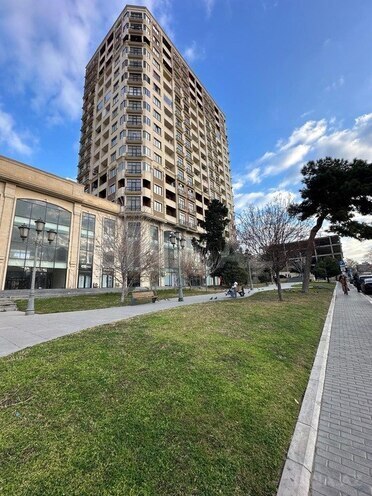 Obyekt - 28 May m. - 900 m² (1)
