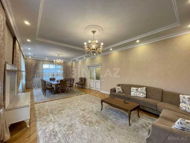 5 otaqlı həyət evi/bağ evi - İnşaatçılar m. - 252 m² (1)