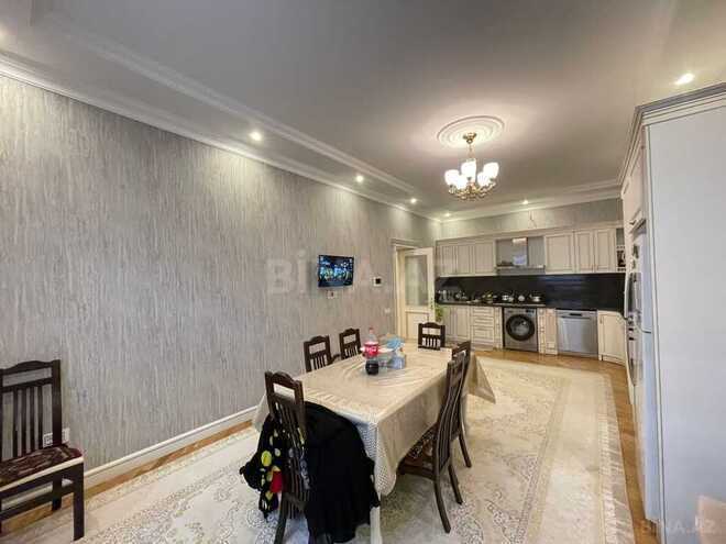 5 otaqlı həyət evi/bağ evi - İnşaatçılar m. - 252 m² (15)