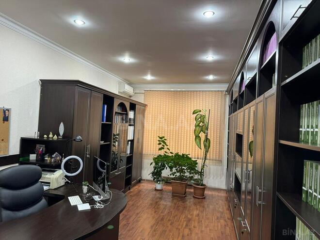 3-комн. офис - м. Шах Исмаил Хатаи - 120 м² (1)