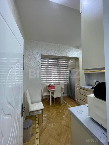 4 otaqlı köhnə tikili - Azadlıq Prospekti m. - 125 m² (8)