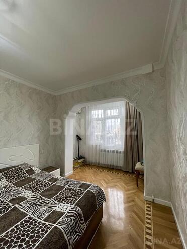 4 otaqlı köhnə tikili - Azadlıq Prospekti m. - 125 m² (20)