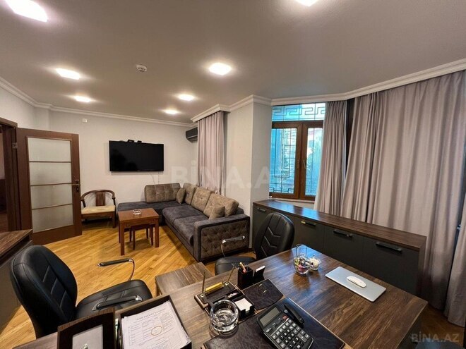 6 otaqlı həyət evi/bağ evi - Gənclik m. - 330 m² (13)