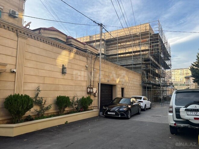 6 otaqlı həyət evi/bağ evi - Gənclik m. - 330 m² (1)