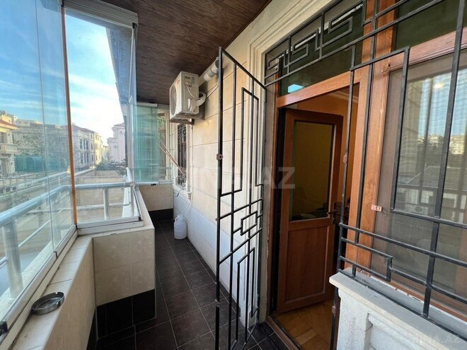 6 otaqlı həyət evi/bağ evi - Gənclik m. - 330 m² (14)