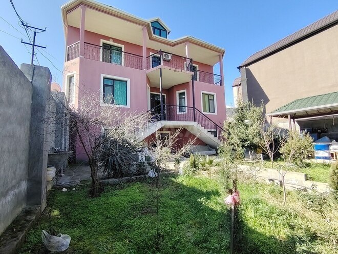 5 otaqlı həyət evi/bağ evi - Fatmayı q. - 303 m² (1)