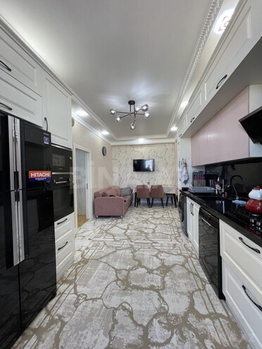 4 otaqlı yeni tikili - Azadlıq Prospekti m. - 133 m² (16)