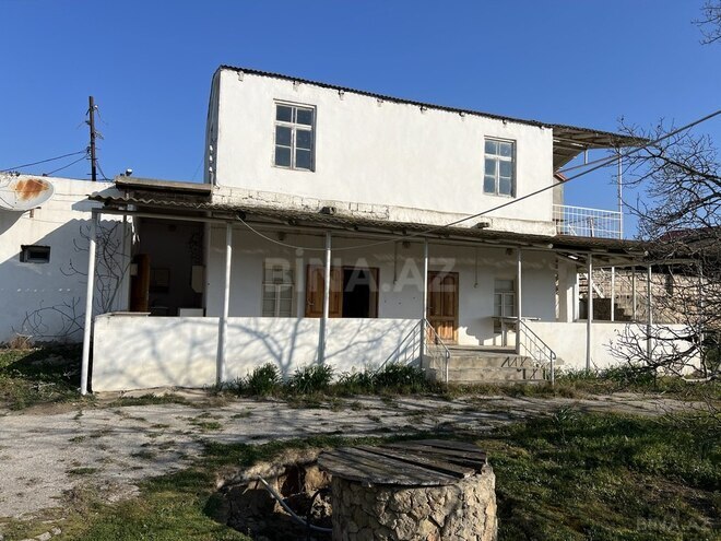 3 otaqlı həyət evi/bağ evi - Şüvəlan q. - 150 m² (1)
