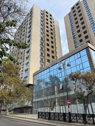 4 otaqlı yeni tikili - 28 May m. - 148.3 m² (3)