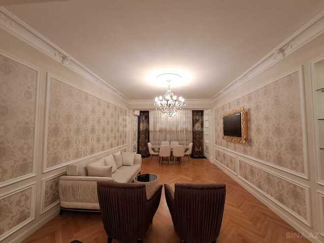 3 otaqlı yeni tikili - Elmlər Akademiyası m. - 141 m² (2)