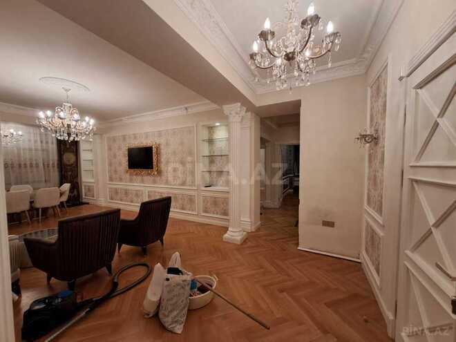 3 otaqlı yeni tikili - Elmlər Akademiyası m. - 141 m² (6)