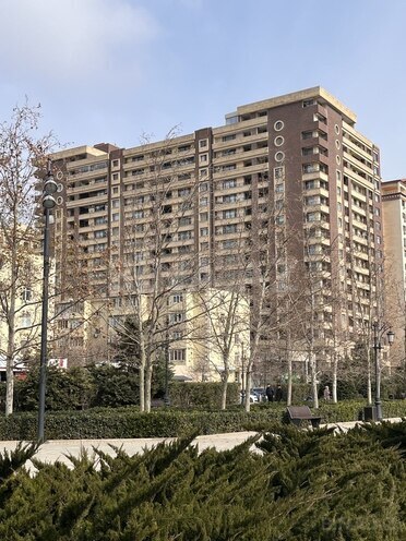 3 otaqlı yeni tikili - Şah İsmayıl Xətai m. - 150 m² (2)