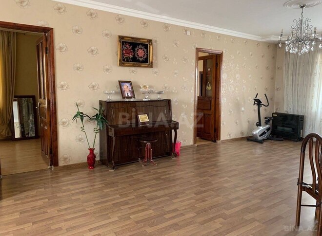 4 otaqlı həyət evi/bağ evi - Sulutəpə q. - 600 m² (18)