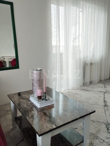 2 otaqlı köhnə tikili - Bakıxanov q. - 70 m² (5)