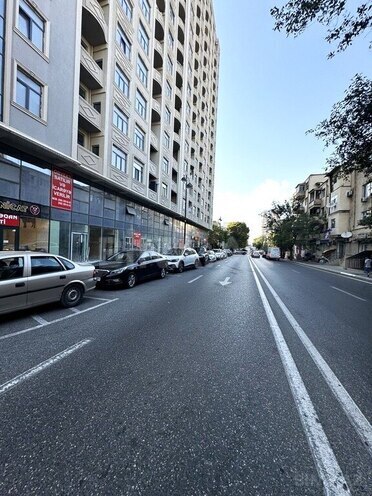 2-комн. новостройка - м. 28 мая - 74 м² (28)