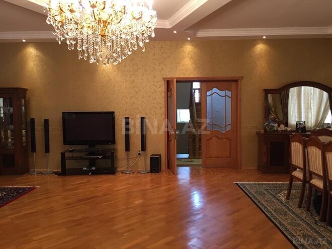 6 otaqlı həyət evi/bağ evi - Novxanı q. - 700 m² (7)
