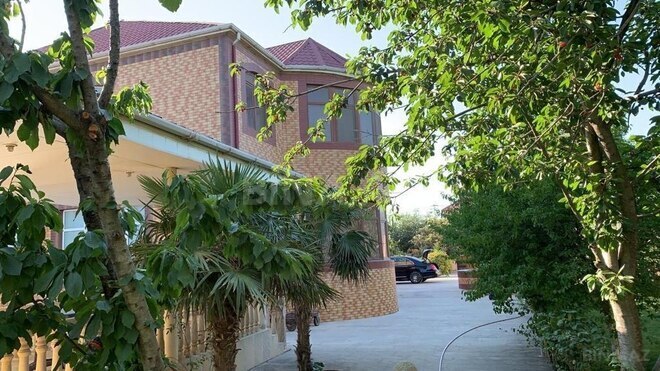 6 otaqlı həyət evi/bağ evi - Novxanı q. - 700 m² (25)