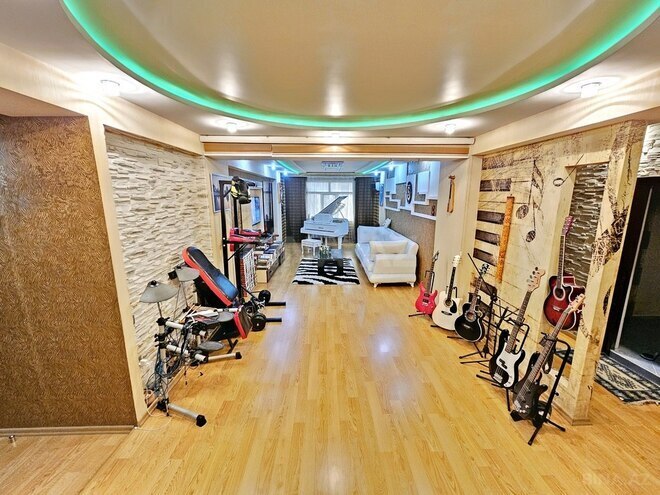 3 otaqlı yeni tikili - İnşaatçılar m. - 125 m² (1)