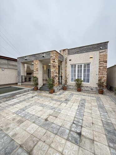 4 otaqlı həyət evi/bağ evi - Şüvəlan q. - 135 m² (1)