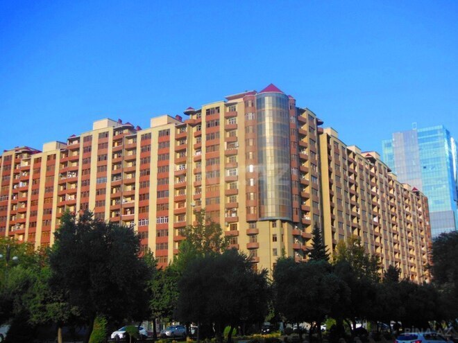 3-комн. новостройка - м. Шах Исмаил Хатаи - 137 м² (1)