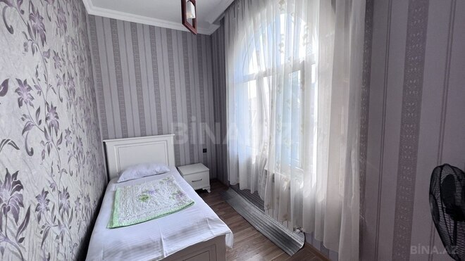 5 otaqlı həyət evi/bağ evi - Qəbələ - 200 m² (17)