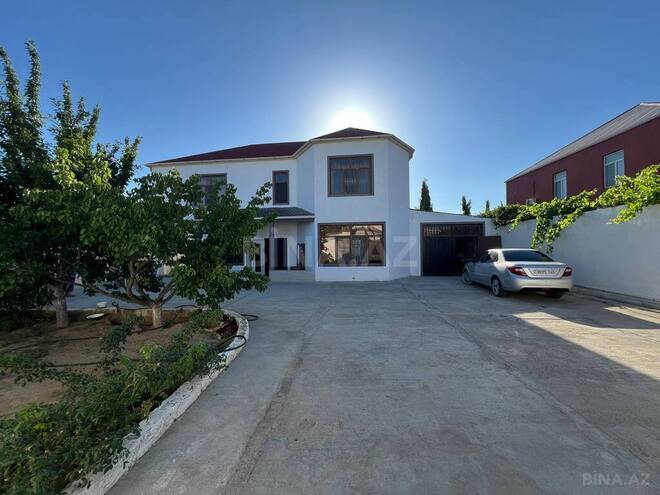 6 otaqlı həyət evi/bağ evi - Şüvəlan q. - 250 m² (3)