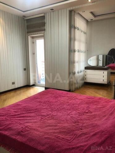 3-комн. новостройка - м. 8 ноября - 155 м² (6)