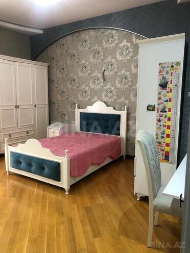 3-комн. новостройка - м. 8 ноября - 155 м² (11)