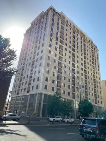 4 otaqlı yeni tikili - 8 Noyabr m. - 185 m² (1)