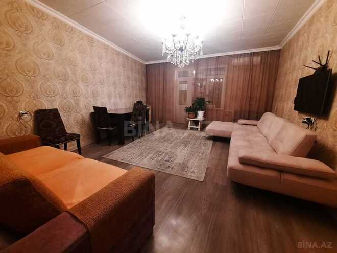 Satılır 2 otaqlı köhnə tikili 75 m², Badamdar q., photo 1 from 17