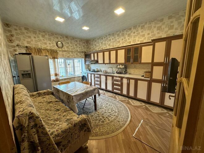 8 otaqlı həyət evi/bağ evi - Biləcəri q. - 250 m² (3)