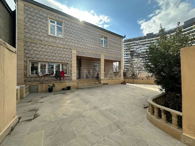 8 otaqlı həyət evi/bağ evi - Biləcəri q. - 250 m² (1)