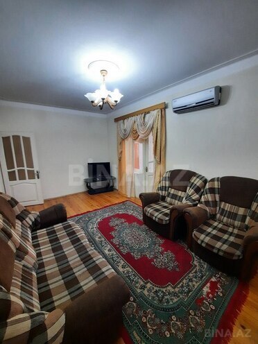 2 otaqlı köhnə tikili - 7-ci mikrorayon q. - 60 m² (1)