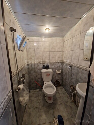 7 otaqlı həyət evi/bağ evi - Novxanı q. - 220 m² (30)