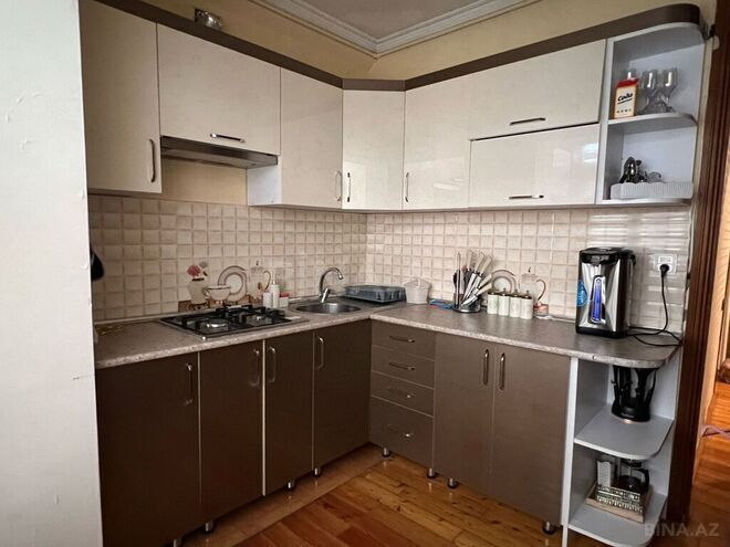 2 otaqlı köhnə tikili - 8-ci mikrorayon q. - 65 m² (4)
